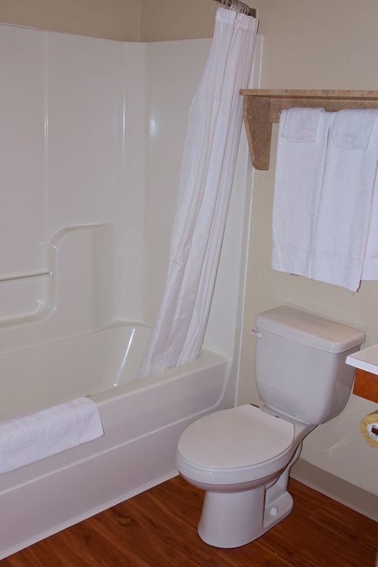 Baymont By Wyndham Dickinson Hotel Bilik gambar