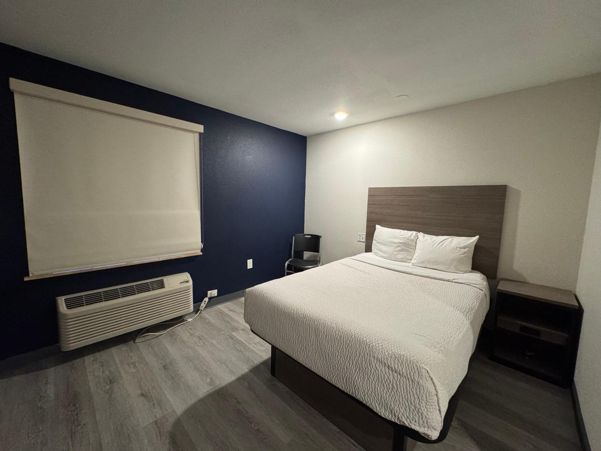 Baymont By Wyndham Dickinson Hotel Luaran gambar