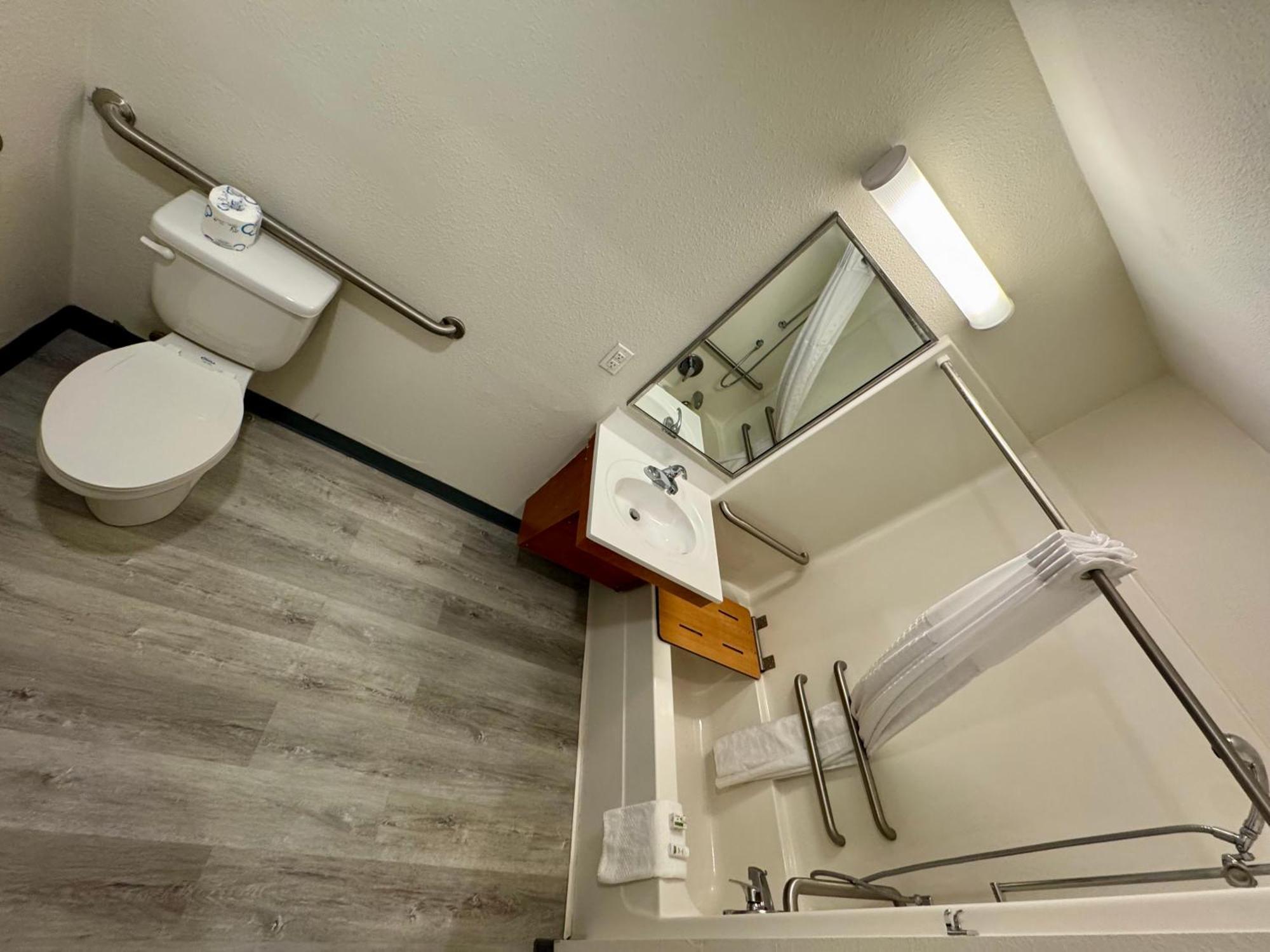 Baymont By Wyndham Dickinson Hotel Luaran gambar