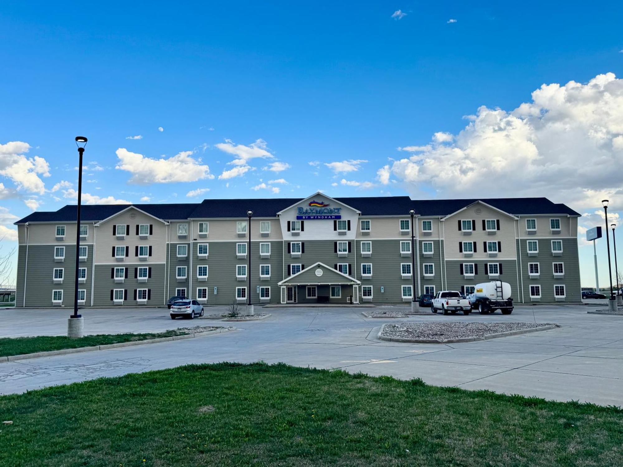 Baymont By Wyndham Dickinson Hotel Luaran gambar