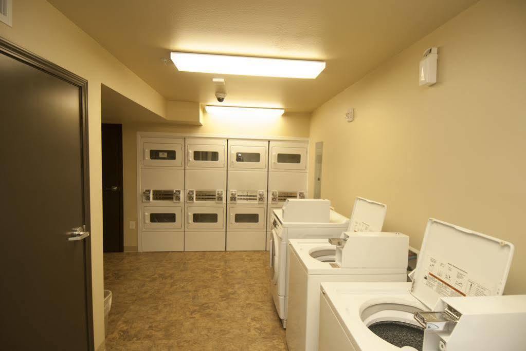 Baymont By Wyndham Dickinson Hotel Luaran gambar