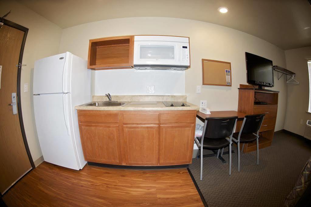 Baymont By Wyndham Dickinson Hotel Luaran gambar